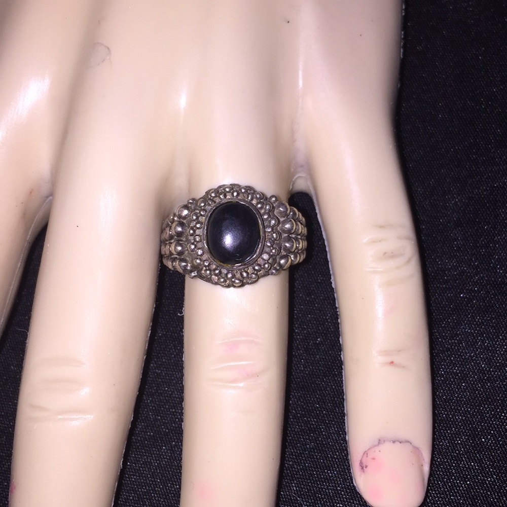 Beautiful ring! - Picture 3 of 3